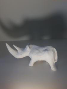 Rhinocéros - Faïence blanche